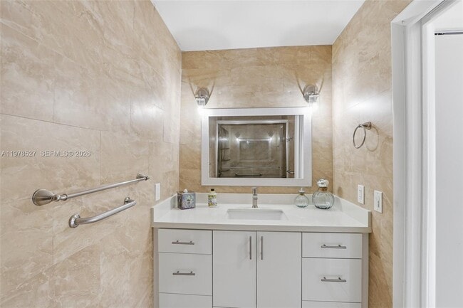 Building Photo - 8105 SW 81st Ct