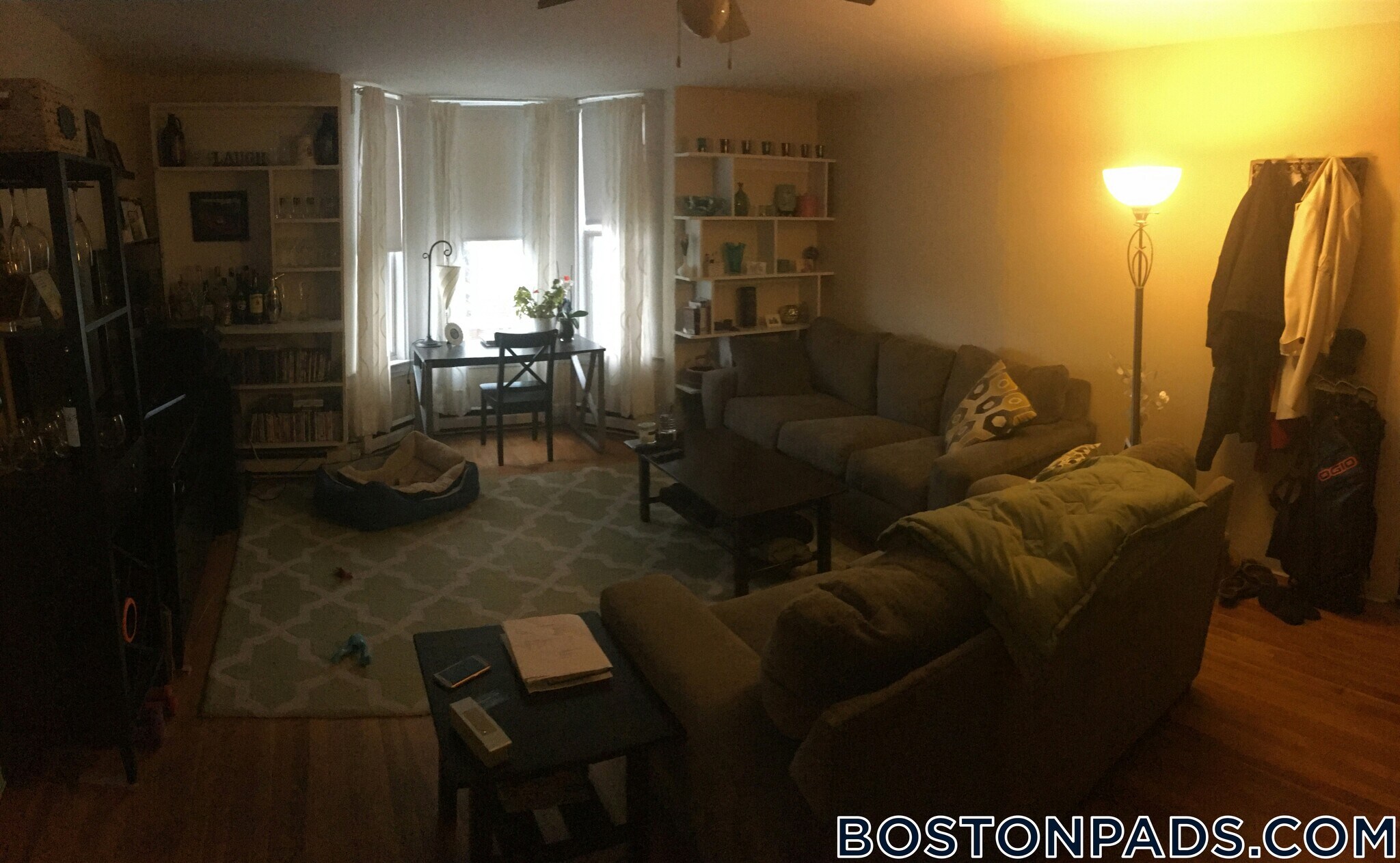 Building Photo - 506 E Broadway