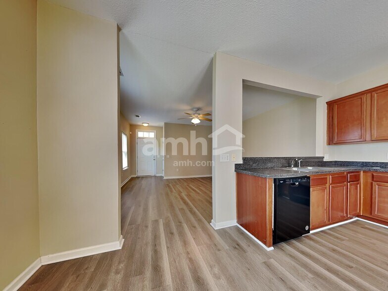 Building Photo - 30 Valley Oak Dr
