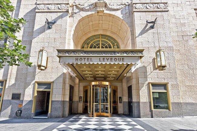 Building Photo - 50 W Broad St