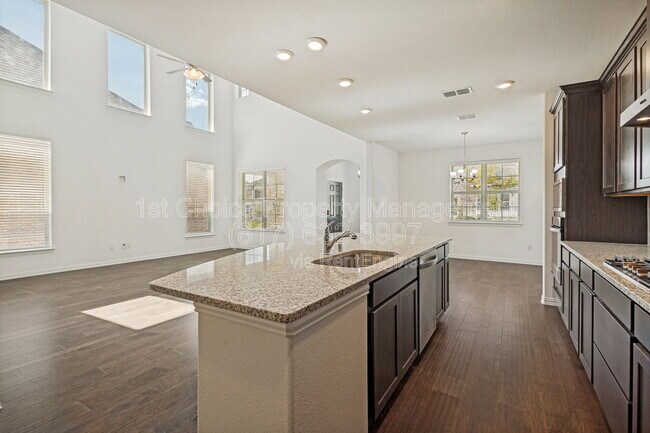 Building Photo - 1448 Sun Garden Way