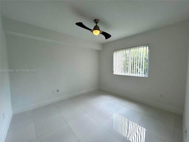 Building Photo - 11040 SW 196th St
