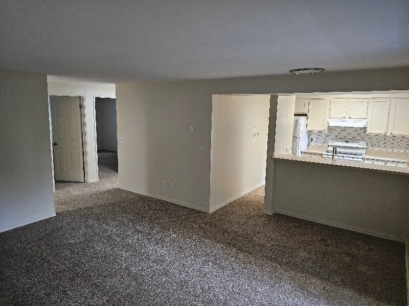 Building Photo - 13716 15th Ave NE