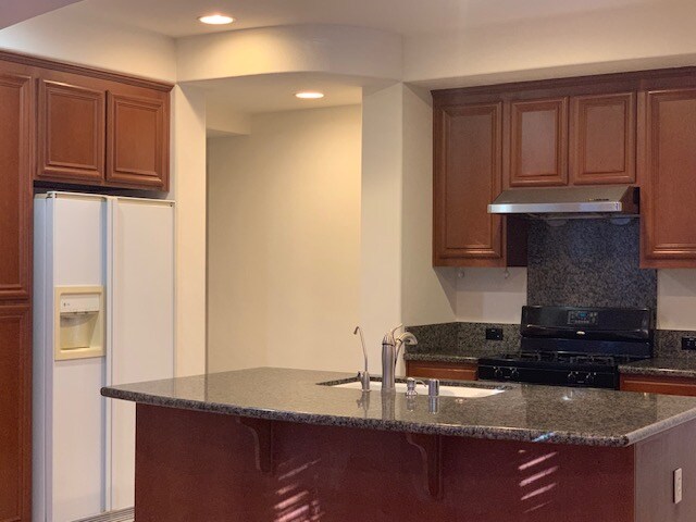 Building Photo - 7824 Stoneleaf Rd