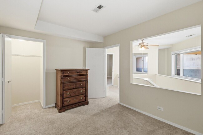 Building Photo - 6337 Roosevelt Rd