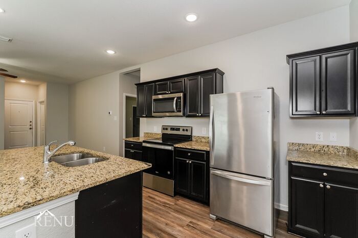 Building Photo - 6018 Mojave Dr