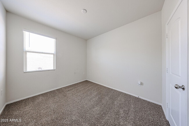Building Photo - 31041 W Avalon Cir