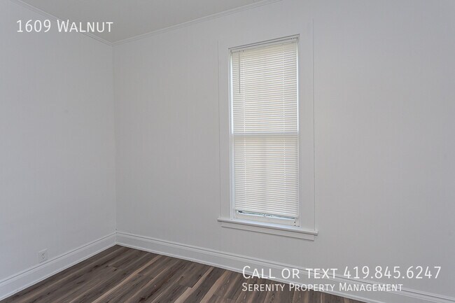 Building Photo - 1609 Walnut-