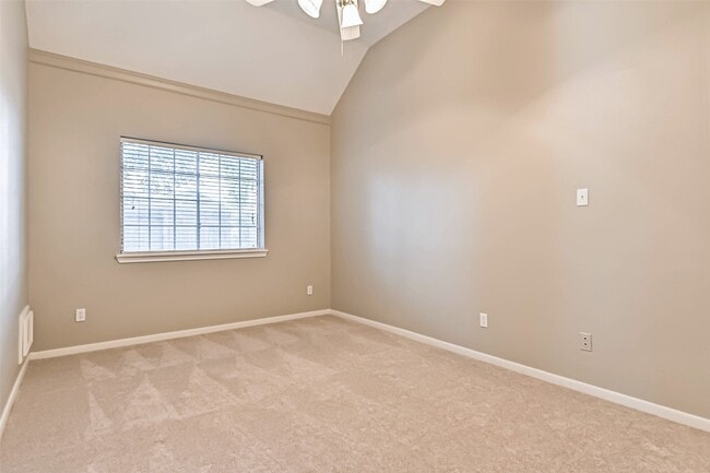 Building Photo - 2334 Pin Hook Ct