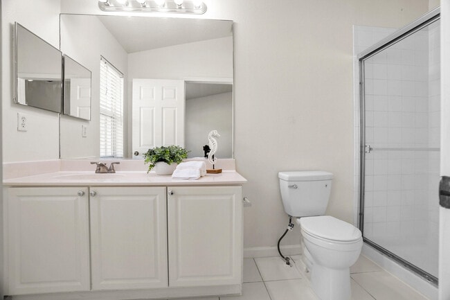 Building Photo - 9929 Porta Leona Ln