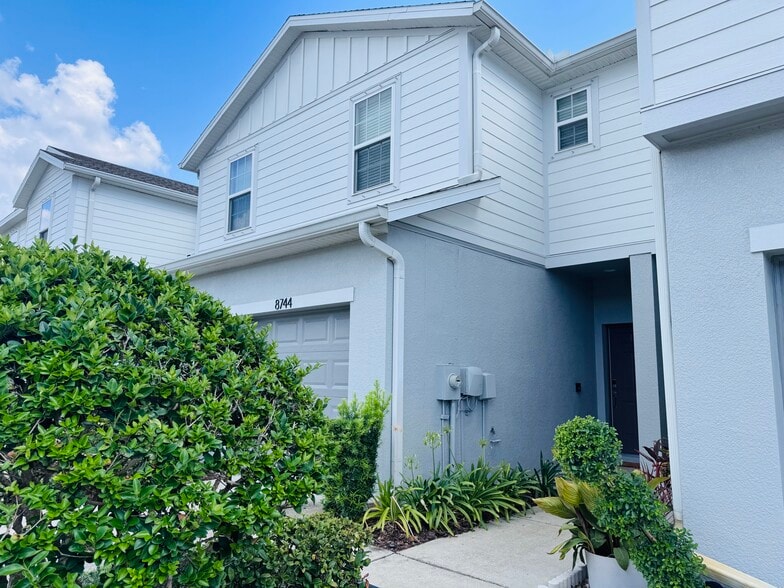 Building Photo - 8744 Turnstone Haven Pl