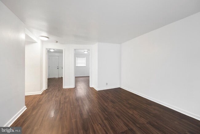 Primary Photo - 3816 W Bay Ave