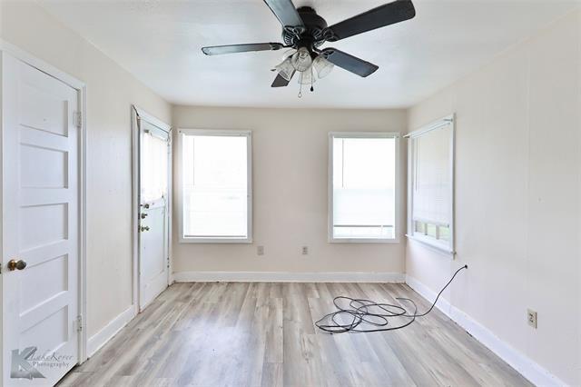 Building Photo - 1174 S Willis St