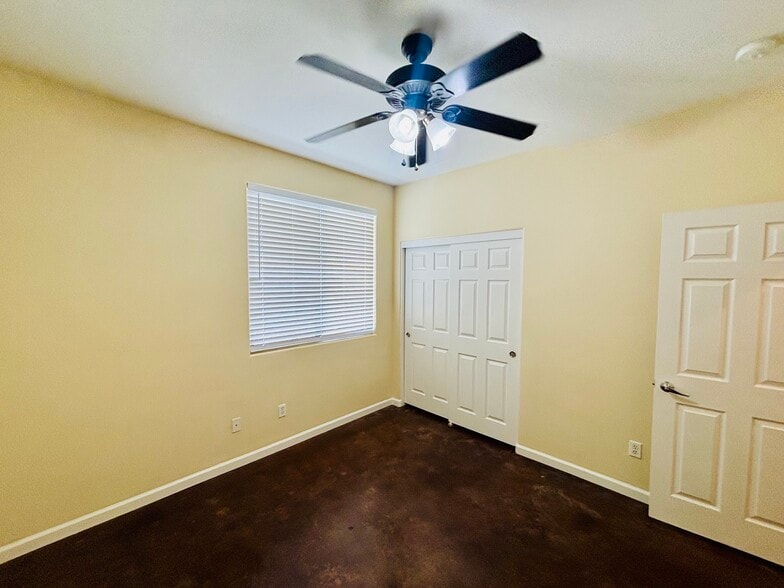 Building Photo - 4640 Trojan Ct