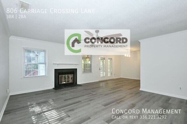 Building Photo - 806 Carriage Crossing Ln