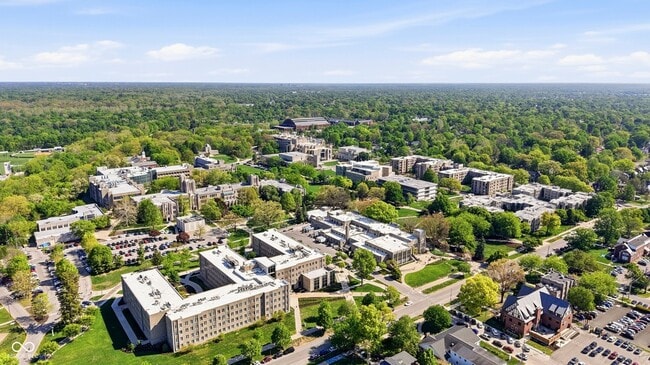Building Photo - 4623 Rookwood Ave
