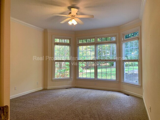 Building Photo - 411 Hogan Woods Cir