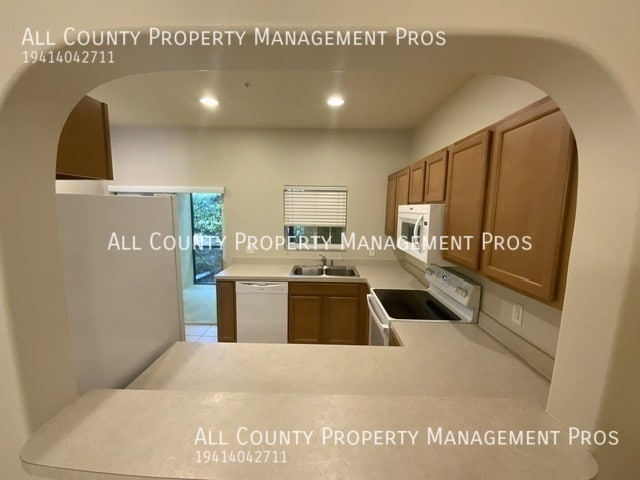 Building Photo - 12928 Tiger Eye Dr
