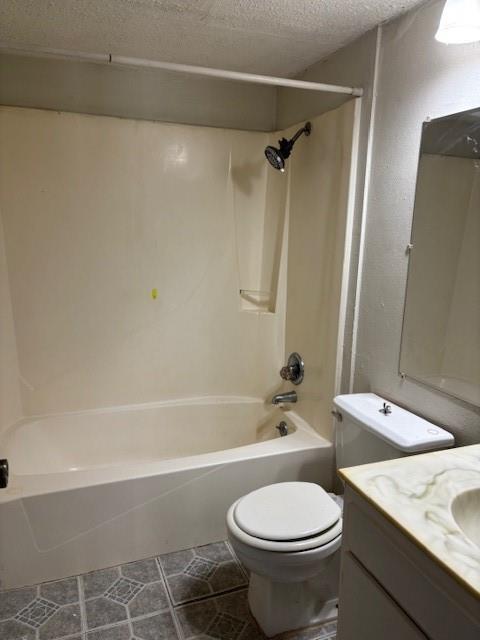 Building Photo - 15919 Golf Club Dr