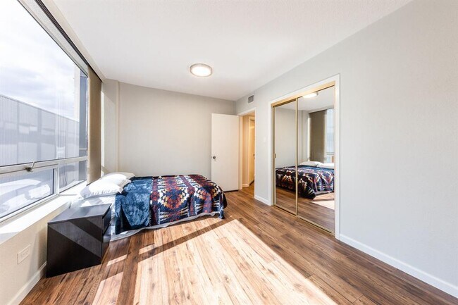 Building Photo - 1212 Guadalupe St