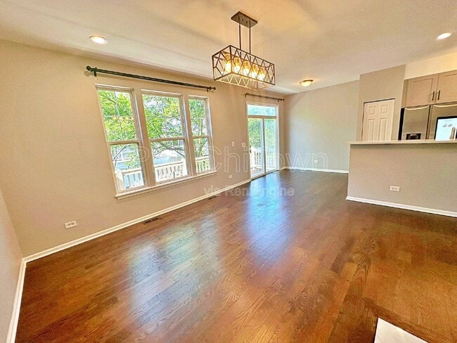 Building Photo - 5682 Cambridge Way