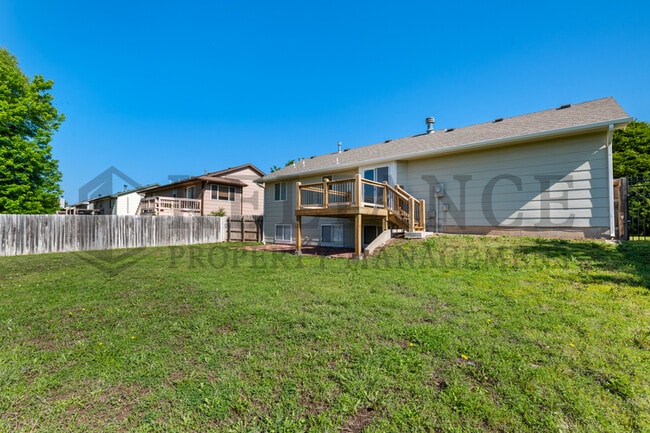 Building Photo - 1318 N Aksarben Ct