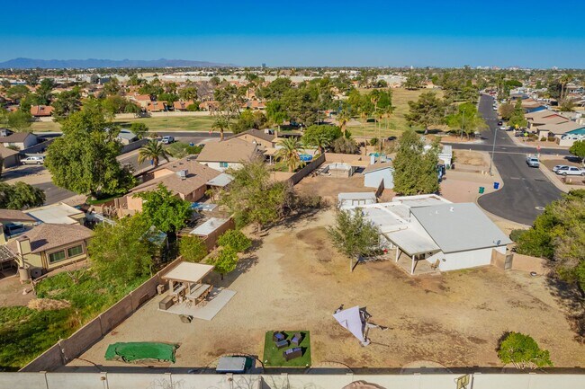 Building Photo - 2321 E Enid Cir