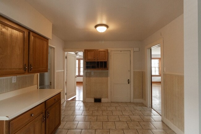 Building Photo - Charming 3 bed | 2 bath home in the heart ...