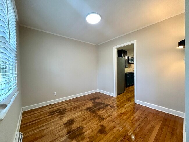 Building Photo - 900 Stanfield Dr