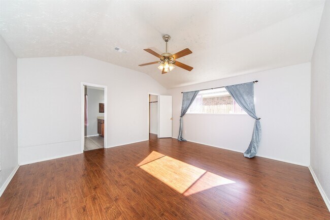 Building Photo - 22131 Eagle Meadow Dr