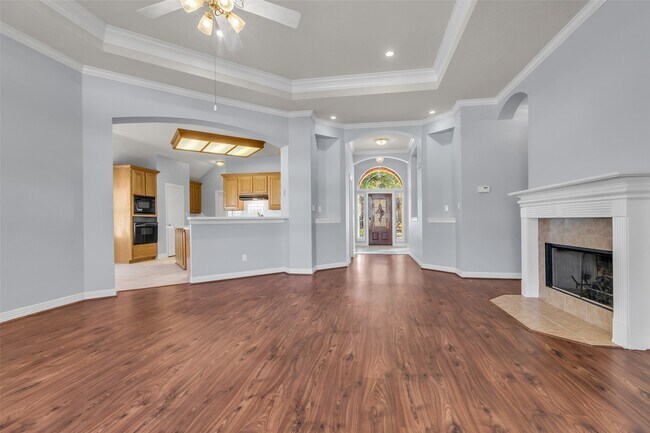 Building Photo - 35 W Pines Dr