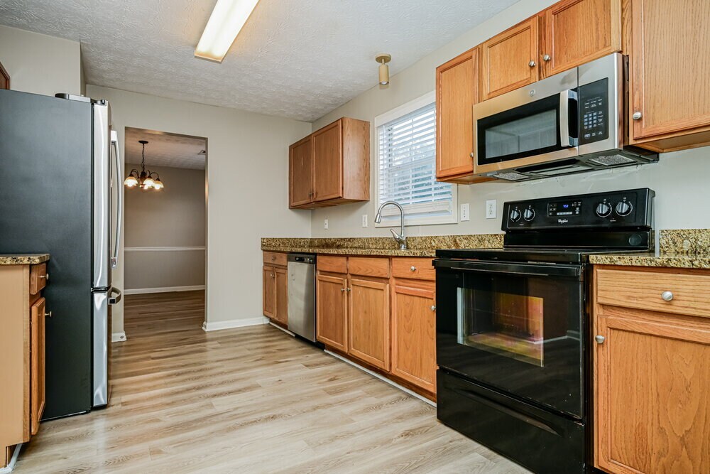 Building Photo - 2088 Strang Blvd