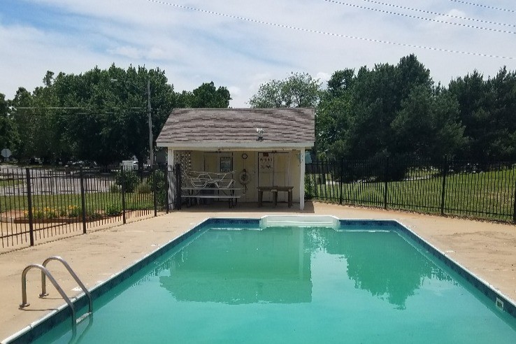 Building Photo - 4800 W 13th St N