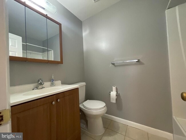 Building Photo - 204 Providence Forge Rd