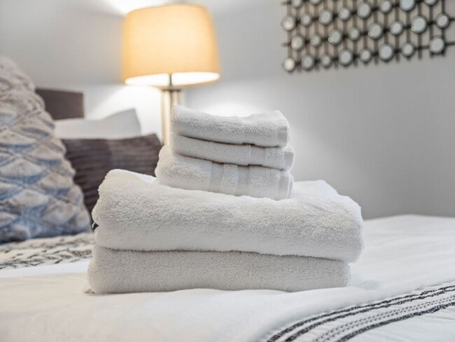 Building Photo - Comfort & Convenience in the Heart of Spokane (Furnished)