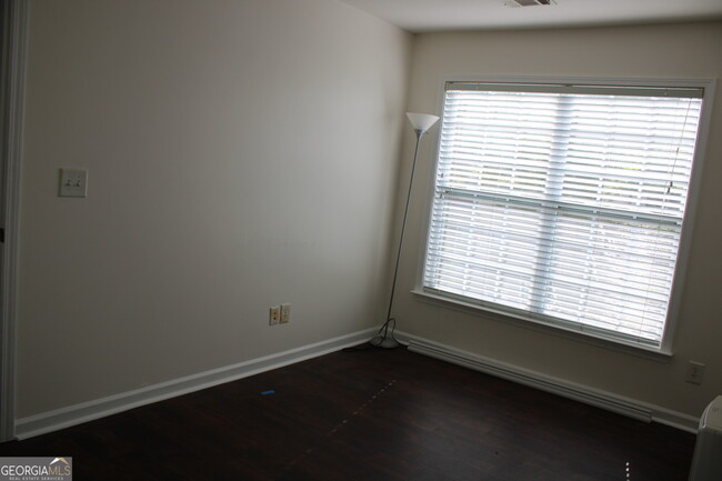 Building Photo - 2756 Deerwood Ln