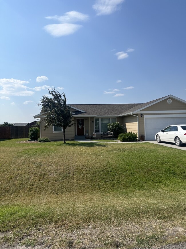 Primary Photo - 1159 Polaris Rd