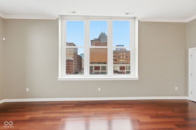 Building Photo - 141 S Meridian St