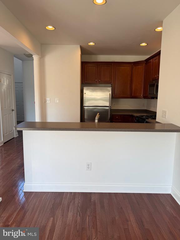 Building Photo - 111 Glacier Dr