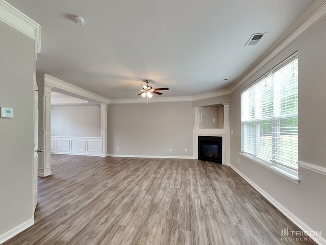 Building Photo - 3644 Catawba Creek Dr