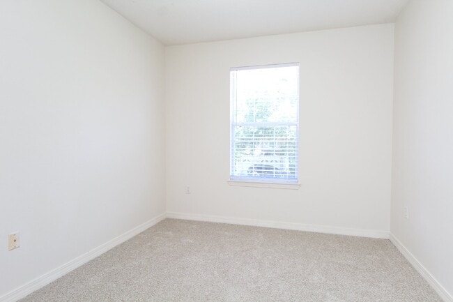 Building Photo - Modern 3-Bedroom Two-Story Home Featuring 2-Car Garage, Open Great Room with Fireplace, Private P...