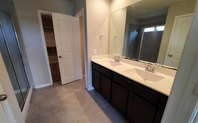 Building Photo - 3303 Zephyr Park Ln