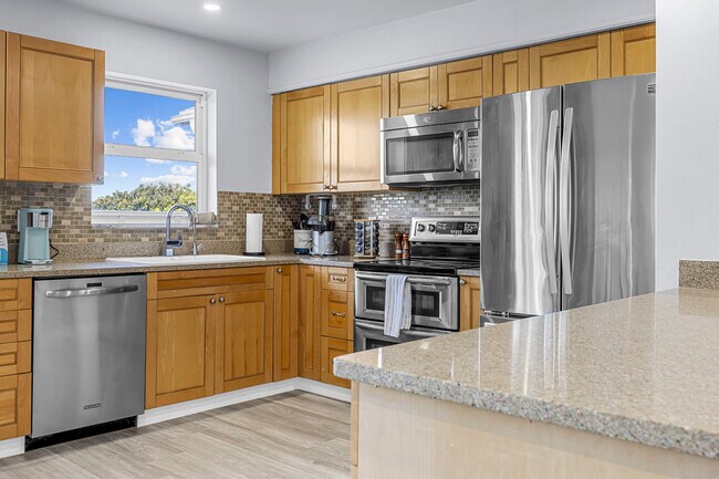 Building Photo - 6403 South Highway A1A-SI ID1044471P