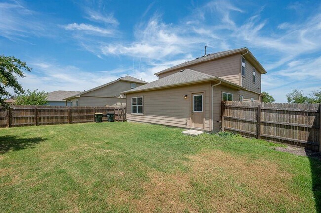 Building Photo - 2033 Mottey St