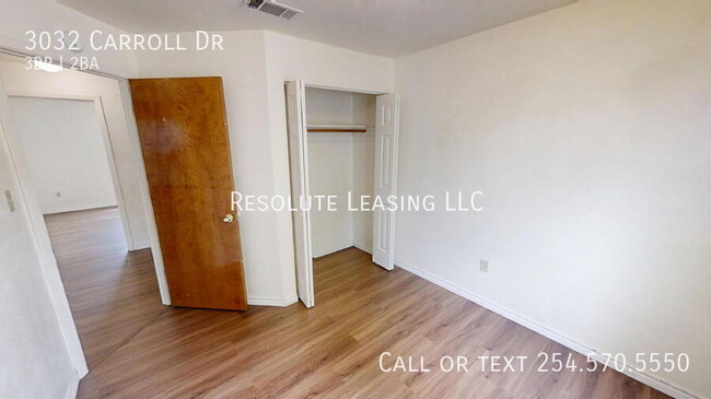 Building Photo - 3032 Carroll Dr