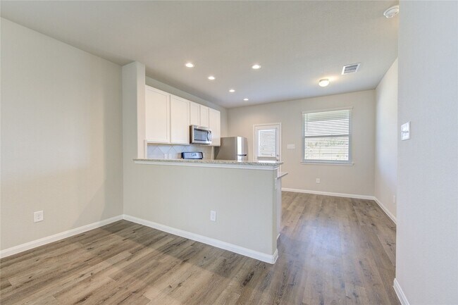 Building Photo - 2534 Sturgeon Wy
