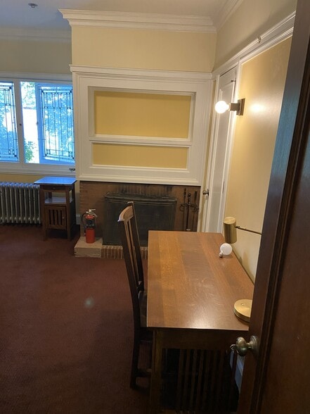 Building Photo - 106 N Prospect Ave