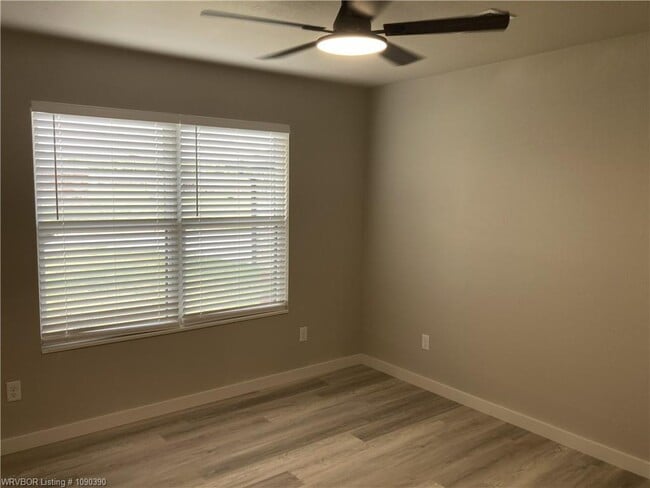 Building Photo - 10423 Preston Ct