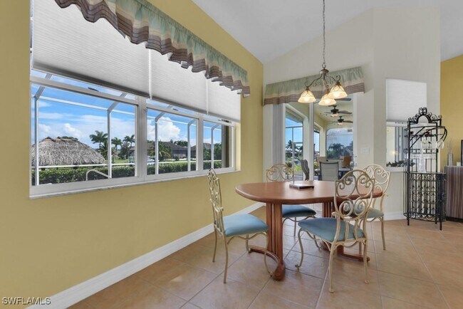 Building Photo - 3335 SW 25th Ct