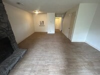 Building Photo - Two Bedroom Townhome in St Andrews